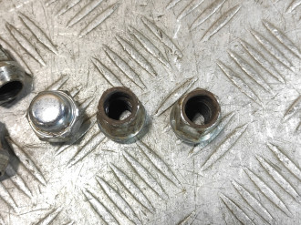 Болт Гайка колесные Kia Ceed 2007-2012