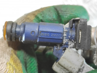 Форсунка двигателя Kia Ceed 2007-2012