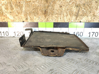 Крепление аккумулятора Kia Magentis  2000-2005