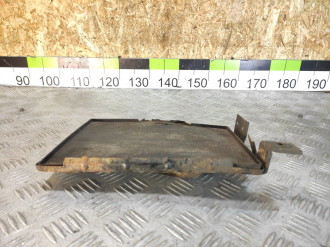 Крепление аккумулятора Kia Magentis  2000-2005