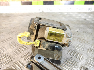 Ремень безопасности передний левый Kia Magentis  2000-2005