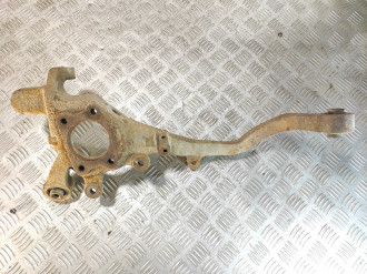 Кулак задний правый Kia Magentis  2000-2005