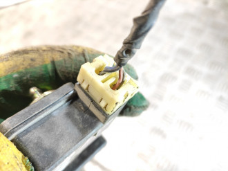 Замок двери задней правой Kia Magentis  2000-2005