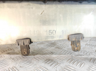 Стекло двери задней правой Kia Magentis  2000-2005