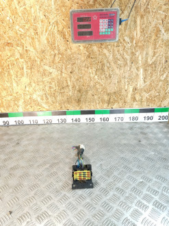 Блок предохранителей салонный Kia Rio 2000 2005