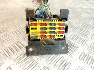 Блок предохранителей салонный Kia Rio 2000 2005