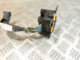 Блок предохранителей салонный Kia Rio 2000 2005