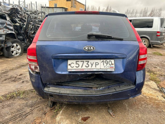 В разборе Kia Ceed 2007-2012