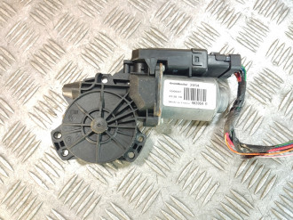 Моторчик стеклоподъемника правый передний Kia Ceed 2007-2012