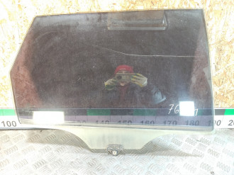 Стекло двери задней правой Kia Ceed 2007-2012