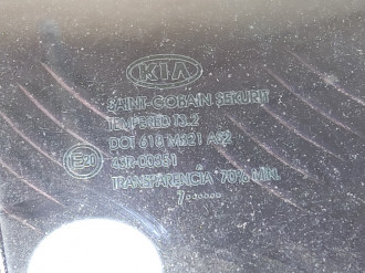 Стекло двери задней правой Kia Ceed 2007-2012