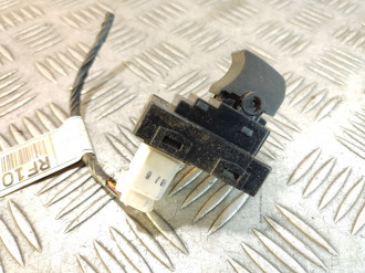 Кнопка стеклоподъемника Kia Ceed 2007-2012