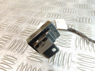 Кнопка стеклоподъемника Kia Ceed 2007-2012