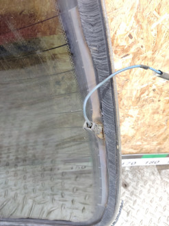 Стекло заднее Kia Spectra 2001-2011