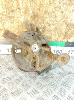 Кулак задний левый Kia Spectra 2001-2011