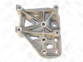 Кронштейн компрессора кондиционера Kia Spectra 2001-2011