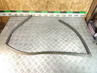 Уплотнитель стекла двери пер. левый Kia Rio 2000 2005