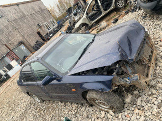 В разборе Honda Civic 1995-2001