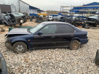 В разборе Honda Civic 1995-2001