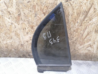 Стекло двери задней правой форточка Honda Civic 1995-2001