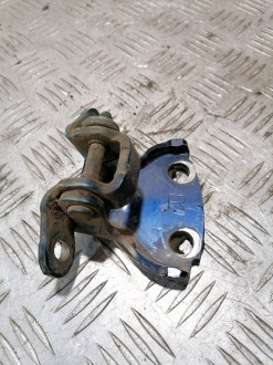 Петля двери задней правой верхняя Honda Civic 1995-2001