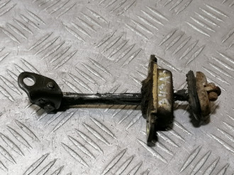 Ограничитель двери задний Honda Civic 1995-2001