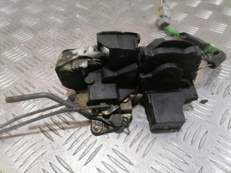 Замок двери задней левой Honda Accord 1996-1998