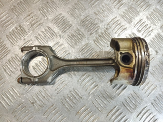Поршень с шатуном Honda Civic 2006-2012