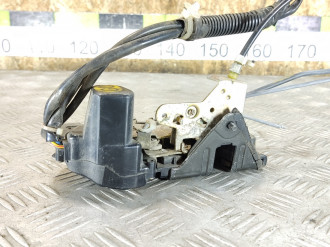 Замок двери передней правой Honda Legend 1991-1996