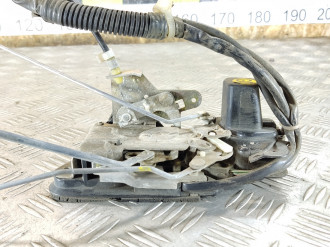 Замок двери передней правой Honda Legend 1991-1996