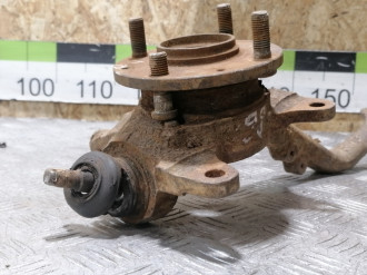 Кулак поворотный передний правый Honda Civic 1988-1991
