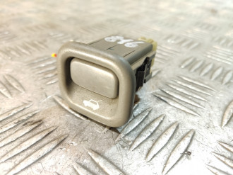 Кнопка открывания багажника Honda Cr-v  1996-2002