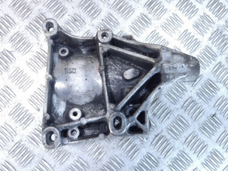 Кронштейн компрессора кондиционера Honda Cr-v  1996-2002