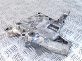 Кронштейн компрессора кондиционера Honda Cr-v  1996-2002