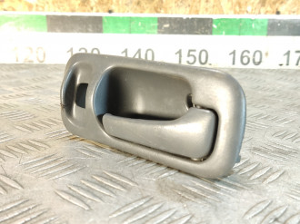 Ручка двери внутренняя передняя правая Honda Cr-v  1996-2002