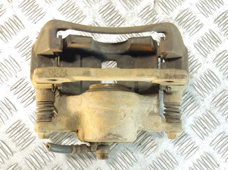 Суппорт передний правый Honda Cr-v  1996-2002
