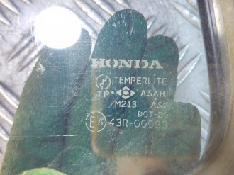 Стекло двери задней левой форточка Honda Cr-v  1996-2002