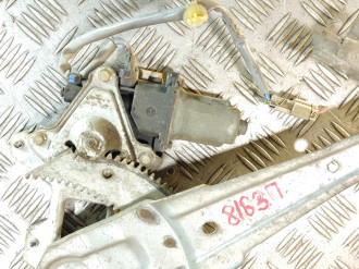 Стеклоподъемник задний правый Honda Cr-v  1996-2002