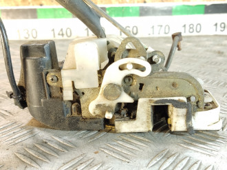 Замок двери задней правой Honda Cr-v  1996-2002