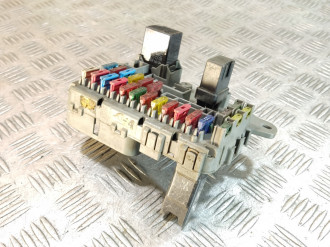 Блок предохранителей салонный Honda Civic 1988-1991