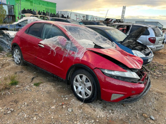 В разборе Honda Civic 2006-2012
