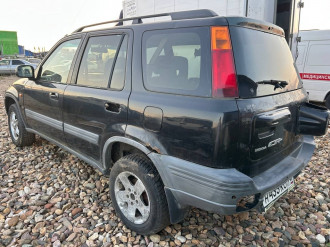 В разборе Honda Cr-v  1996-2002