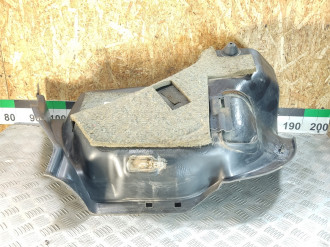 Обшивка багажника правая Honda Civic 2001-2005