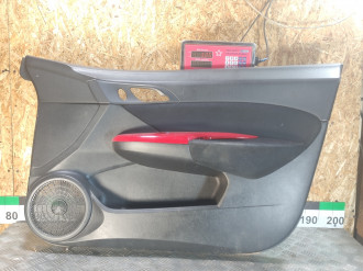 Обшивка двери передней правой Honda Civic 2006-2012