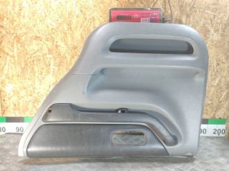 Обшивка двери задней правой Honda Cr-v  1996-2002