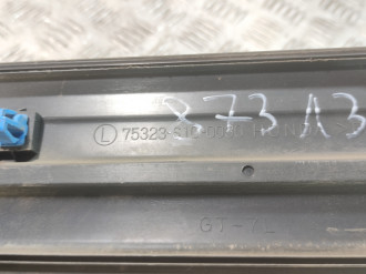 Молдинг двери задней левой Honda Cr-v  1996-2002