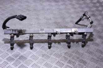Рейка топливная рампа Hummer H3 2005-2010