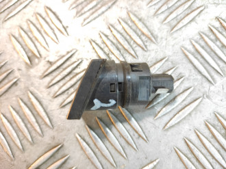 Кнопка аварийной сигнализации Hummer H3 2005-2010