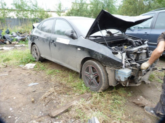 В разборе Hyundai Elantra 2006-2011