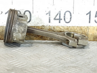 Поршень с шатуном Hyundai Solaris 2010-2017